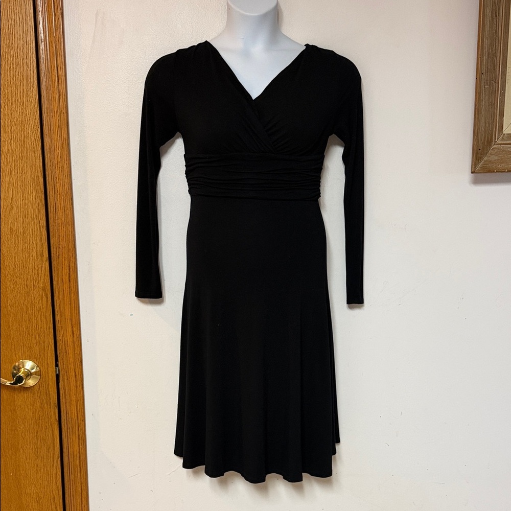3/$15 Empire waist viscose blend PAPAYA wrap bodice black A-line T-shirt dress